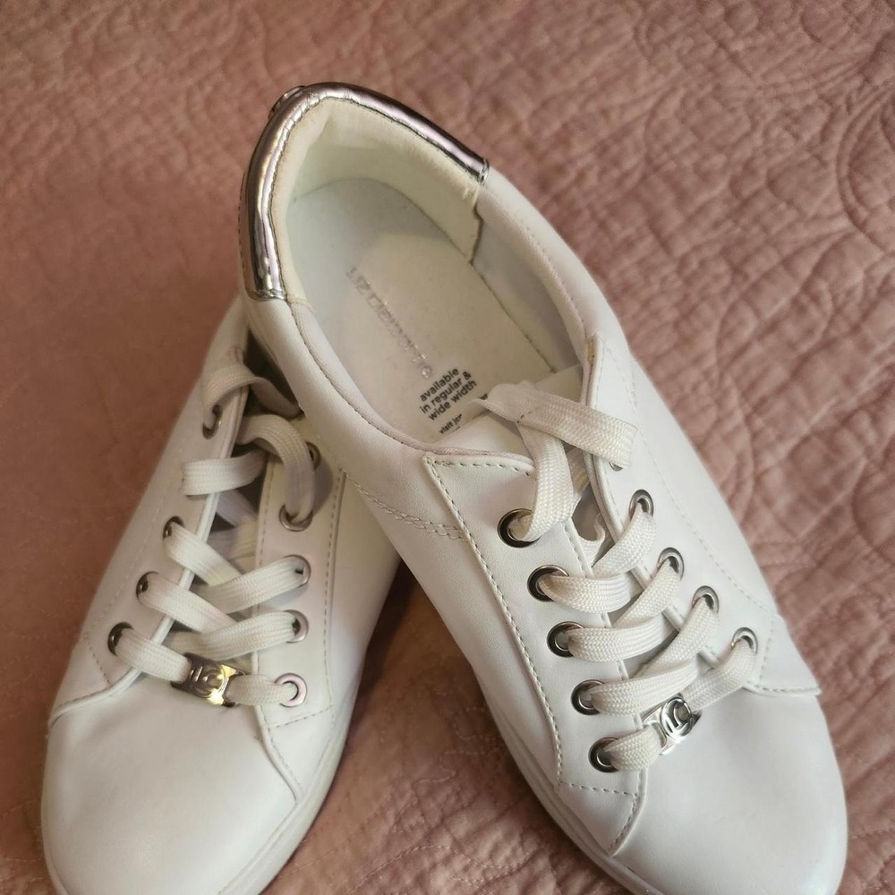 Liz Claiborne, white sneakers, white tennis shoes, sneakers, tennis shoes, shoes